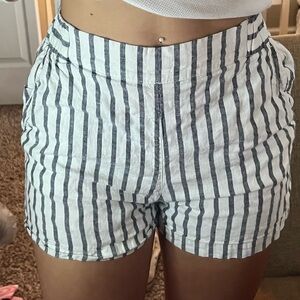 beachy linen shorts